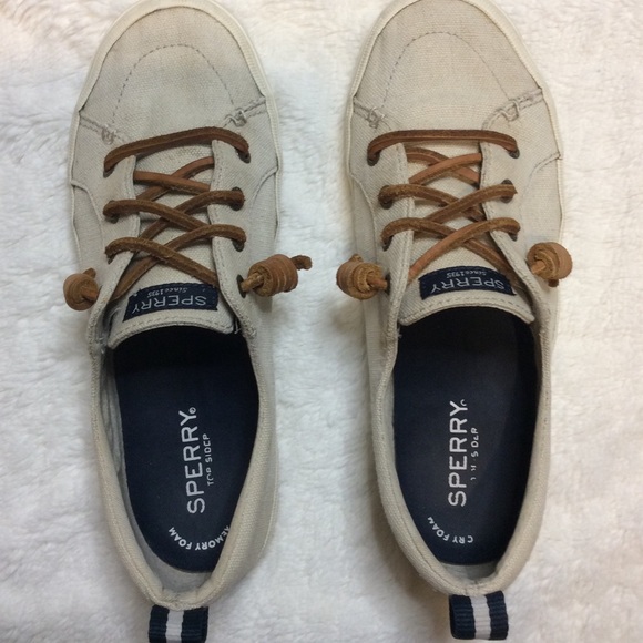 Women’s Sperry sneakers - Picture 1 of 5